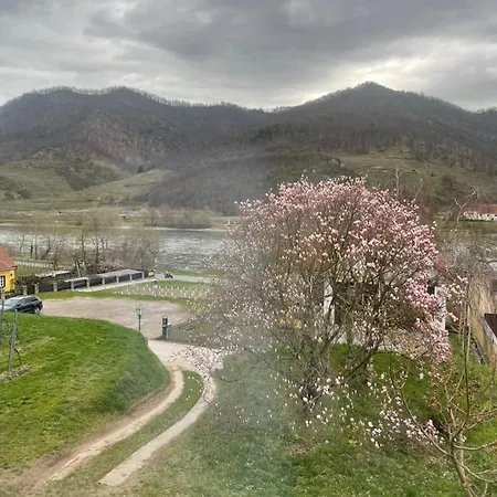 Bei Spitz / Wachau بيت للعطل